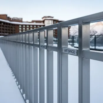 Аренда Забор секционный 1,2х3,5 м в Golden Tulip Rosa Khutor — ART SPACE
