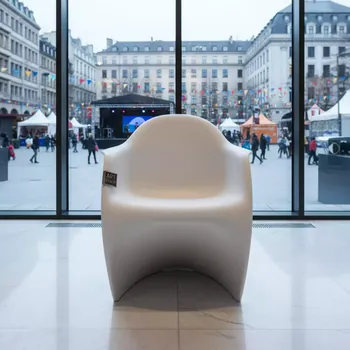 Аренда Стул пластиковый белый Rich WT в Mövenpick Hotel — ART SPACE