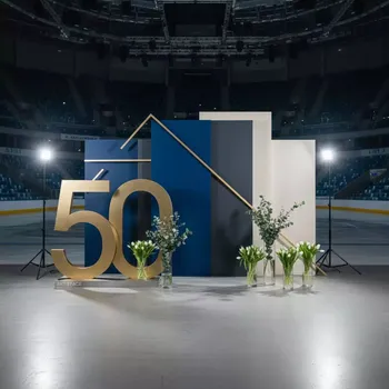 Аренда Фотозона на юбилей 50 лет для женщины в ледовом дворце «Большой» — ART SPACE