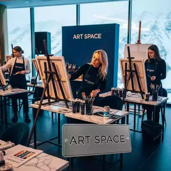 Аренда Мастер класс живопись на холсте в Golden Tulip Rosa Khutor — ART SPACE