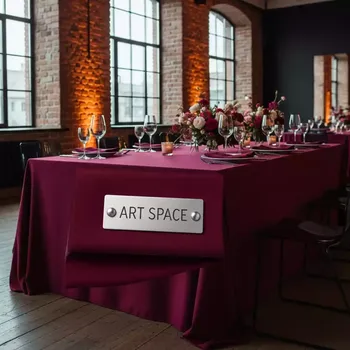 Аренда Наперон бордовый 110х210 на прямоугольный стол в Stella di Mosca — ART SPACE