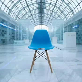 Аренда Стул дизайнерский Eames стиль DSW blue в ледовом дворце «Роза Хутор» — ART SPACE