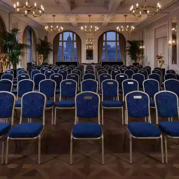 Аренда Стулья складные в Лазаревском для конференции — ART SPACE