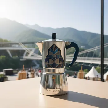 Аренда Кофеварка гейзерная на 4 порции деколь Preziosa в Skypark Sochi — ART SPACE