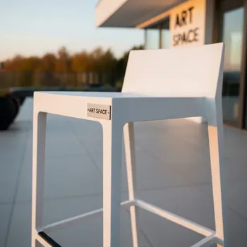 Аренда Стул барный белый Anji на вилле «Анна» — ART SPACE