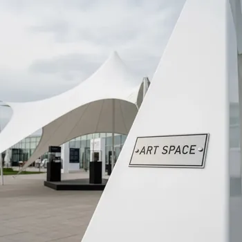 Аренда Тент Кайт Kite 6х6 белый в ресторане «Магадан» — ART SPACE