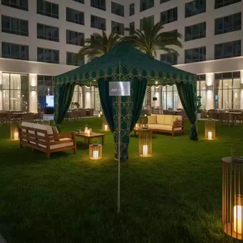 Аренда Палатка туристическая Green Glade Konda 4 местная в Courtyard by Marriott Sochi — ART SPACE