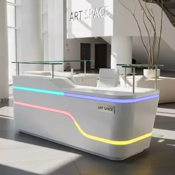 Аренда Информационная стойка ресепшен в Mercure Сочи Центр — ART SPACE