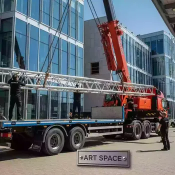 Аренда Доставка и забор оборудования от 3000 кг в Сириус Арене — ART SPACE