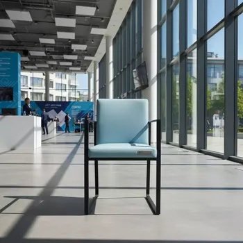 Аренда Стул Лион с подлокотниками подушка экокожа Pastel Blue в комплексе «Дагомыс» — ART SPACE