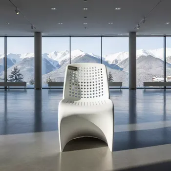 Аренда Стул пластиковый белый Bora Bistrot в Sochi Marriott Krasnaya Polyana — ART SPACE