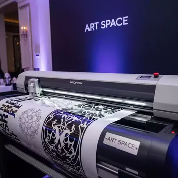 Аренда Режущий плоттер Vicsign HSQ1080 в ресторане «Паруса» — ART SPACE