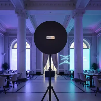 Аренда Антенна пассивная ненаправленная для радиомикрофона Sennheiser A U в ресторане «Voda» — ART SPACE
