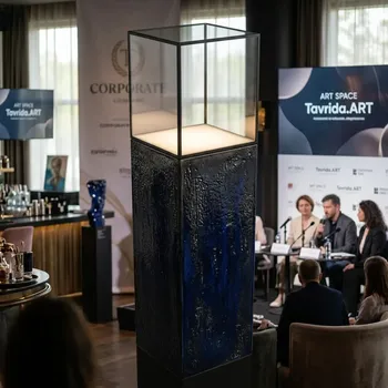 Аренда черной витрины в Сочи в Rimar Hotel от ART SPACE