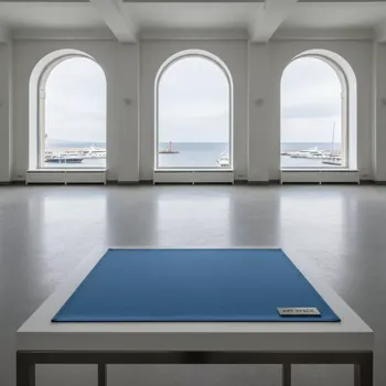 Аренда Плейсмат габардин синий на территории Морпорта Сочи — ART SPACE
