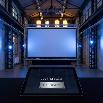 Аренда Экран для проектора с электроприводом Lumien Master Large Control LMLC 100106 16 10 в City Park Hotel Sochi — ART SPACE