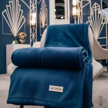 Аренда Плед флисовый синий в Mövenpick Hotel — ART SPACE