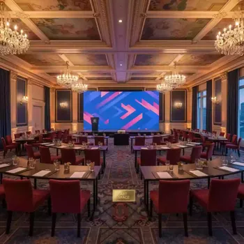Аренда Лев Лагорио № 04 в Mövenpick Hotel — ART SPACE