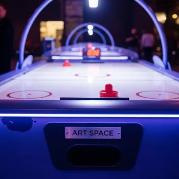 Аренда Аэрохоккей новогодний в ОКЦ «Галактика» — ART SPACE