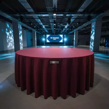 Аренда Скатерть круглая бордовая Профлайн 3,2 м в VK Stadium Sirius — ART SPACE