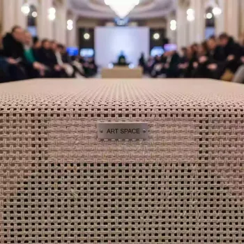 Аренда Столик журнальный бежевый из искусственного ротанга Кон Панна в казино «Сочи» — ART SPACE