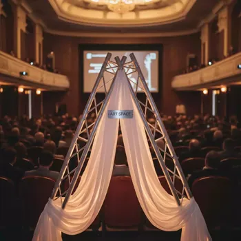 Аренда Ферма треугольная для концерта в Grand Karat Sochi — ART SPACE
