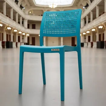 Аренда Стул пластиковый Ginevra голубой в Зимнем театре — ART SPACE