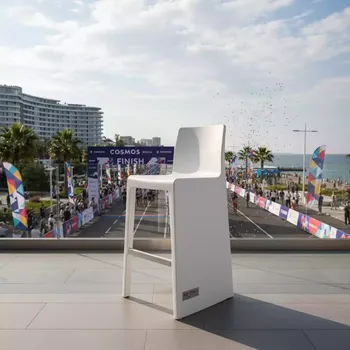 Аренда Табурет пластиковый барный Tom Bar 75 в Cosmos Sochi Hotel — ART SPACE