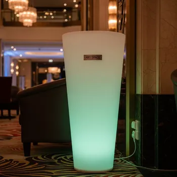 Аренда Кашпо конус светящееся LED Flow RGB Accum L в отеле Hyatt Regency Sochi — ART SPACE