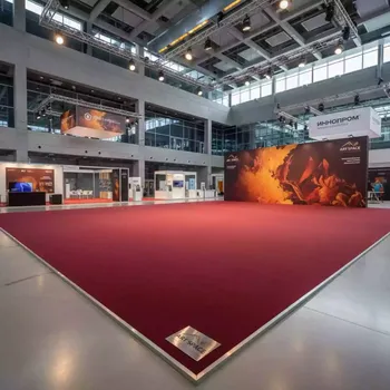 Аренда Ковролин красный 20 м² в ледовом дворце «Большой» — ART SPACE