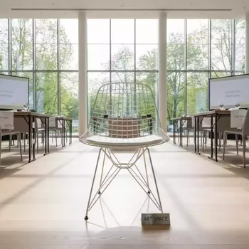 Аренда Стул металлический белый Eames в Karat Resort — ART SPACE