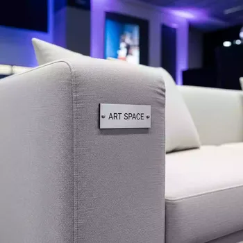 Аренда Диван Баркли на арене «Фишт» — ART SPACE