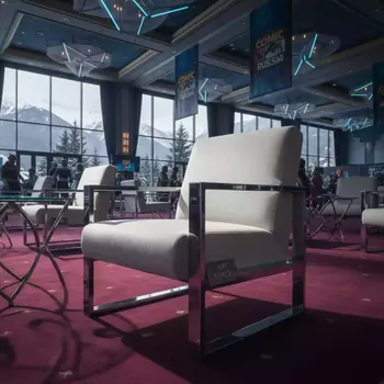 Аренда Стул мягкий велюр металл черный белый в Rixos Krasnaya Polyana — ART SPACE