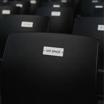 Аренда Кресло пластиковое Sky Pro черное в ледовом дворце «Роза Хутор» — ART SPACE