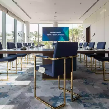 Аренда Стул Aura gold в Novotel Resort — ART SPACE
