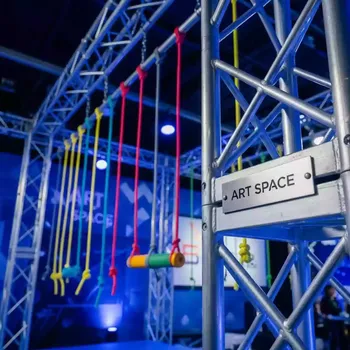 Аренда Скалодром аттракцион командный Тарзан в Delta Sirius — ART SPACE