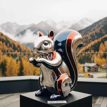 Аренда Фигура ростовая зимняя белка в Rixos Krasnaya Polyana — ART SPACE