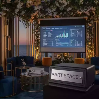 Аренда Экран настенный Lumien Eco Picture LEP 100105 1 1 160х160 MW на пляже «Ривьера» — ART SPACE