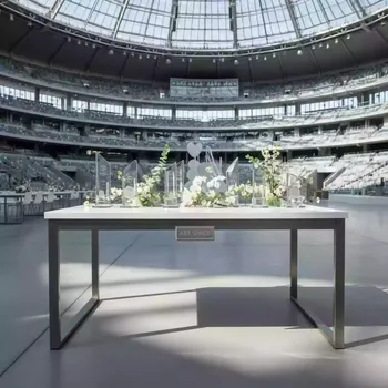 Аренда Стол Holiday в Сириус Арене — ART SPACE
