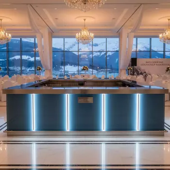 Аренда Стойки барные в Golden Tulip Rosa Khutor — ART SPACE