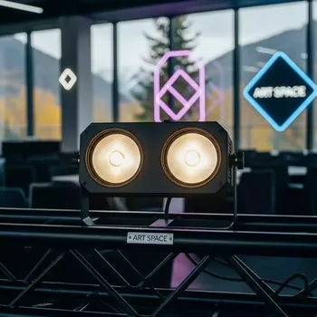 Аренда Прожектор COB LED blinder W 2х100 W в Golden Tulip Rosa Khutor — ART SPACE