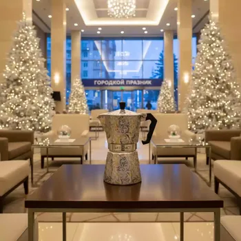 Аренда Кофеварка гейзерная Stampa на 4 порции деколь в отеле Radisson Lazurnaya — ART SPACE