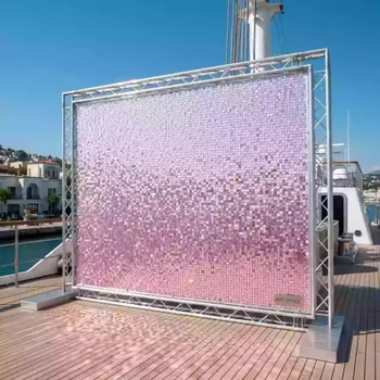 Аренда Фотозона пайетки розовый перламутр на VIP теплоходе (Морпорт Сочи) — ART SPACE