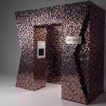Аренда Фотозона угловая из цветных пайеток в санатории «Заполярье» — ART SPACE