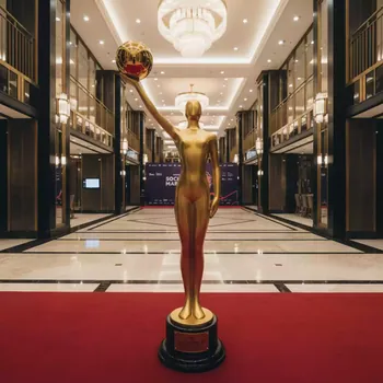 Аренда Оскары в полный рост в отеле Hyatt Regency Sochi — ART SPACE