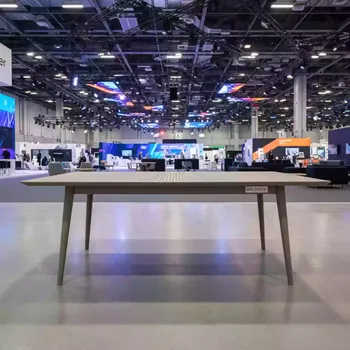 Аренда Стол пластиковый обеденный Air в Сириус Арене — ART SPACE