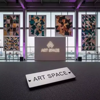 Аренда Плакаты на бумаге в зале «Чайка» (Морпорт) — ART SPACE