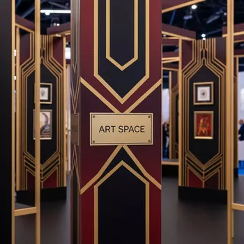Аренда Стенды выставочные для картин Octanorm в Сириус Арене — ART SPACE