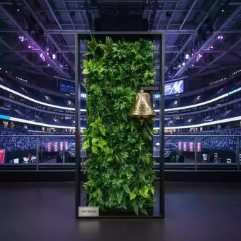 Аренда Стена зеленая с рамкой и рындой на арене «Фишт» — ART SPACE