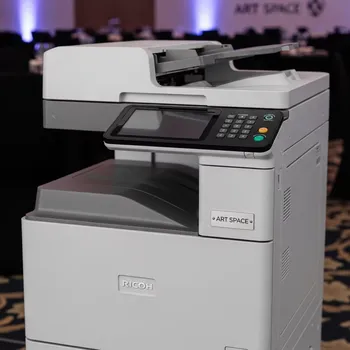 Аренда МФУ Ricoh IM C2500 в банкетном зале «Дельфин» — ART SPACE